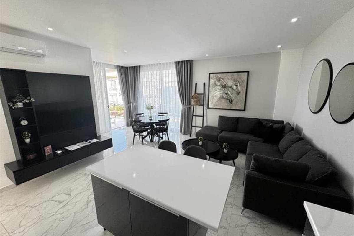 Sea Magic Royal G12A