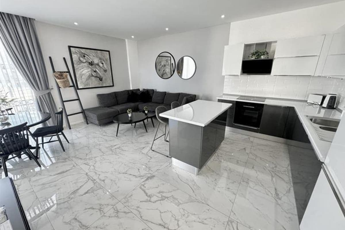 Sea Magic Royal G12A 2