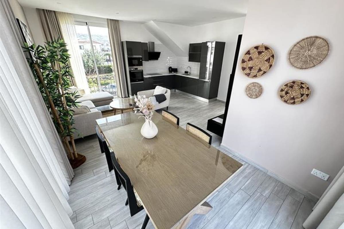 Sea Magic Royal G16 5