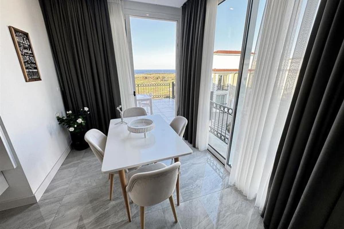 Sea Magic Royal G12 3